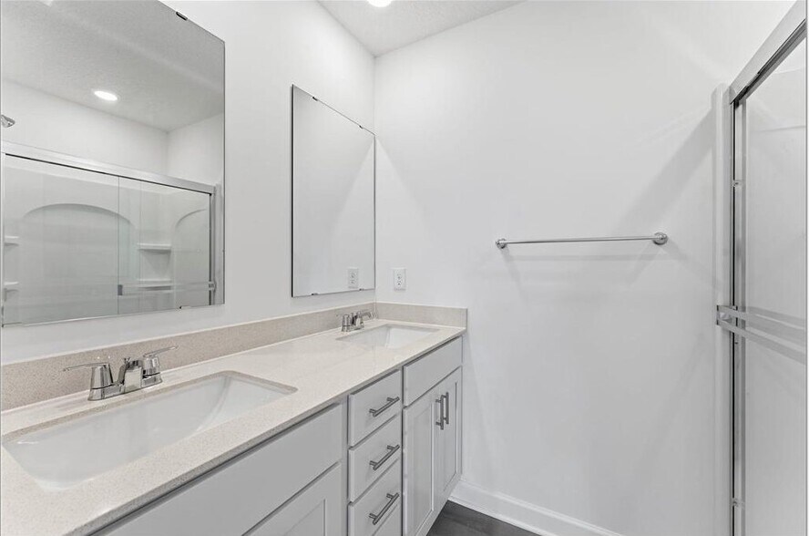 Building Photo - 15011 Adare Way