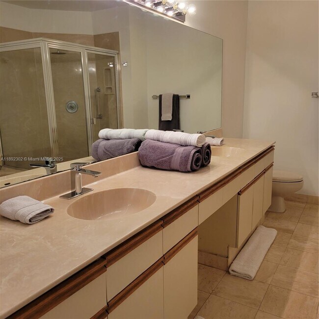 Building Photo - 7896 Seville Pl