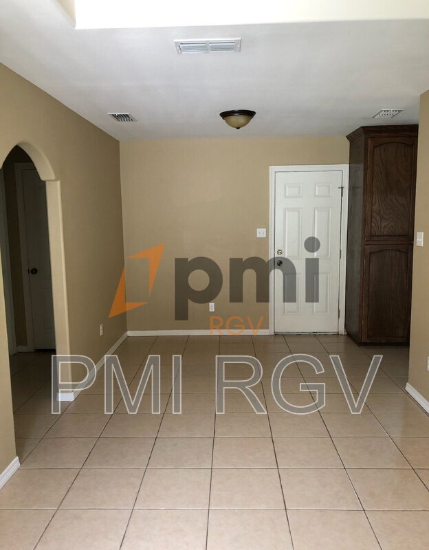 Building Photo - 306 W Amy Dr