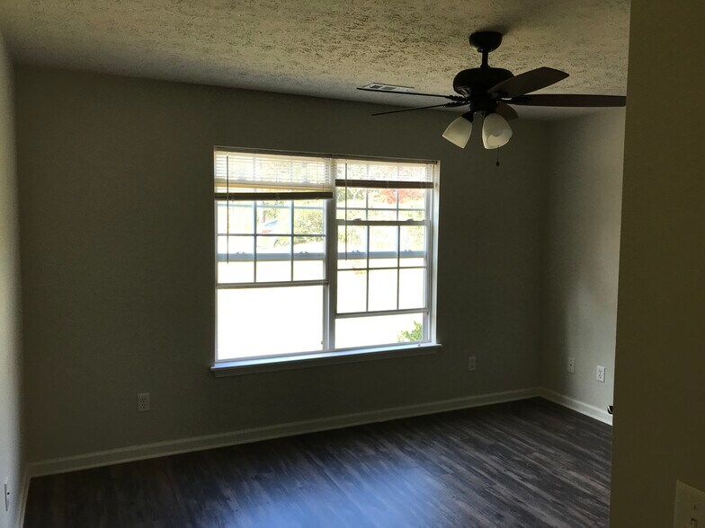 Building Photo - 6525 Quail Trail