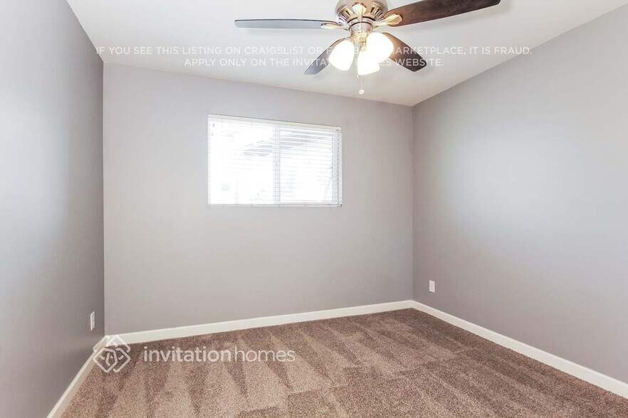 Building Photo - 420 E Hermosa Dr