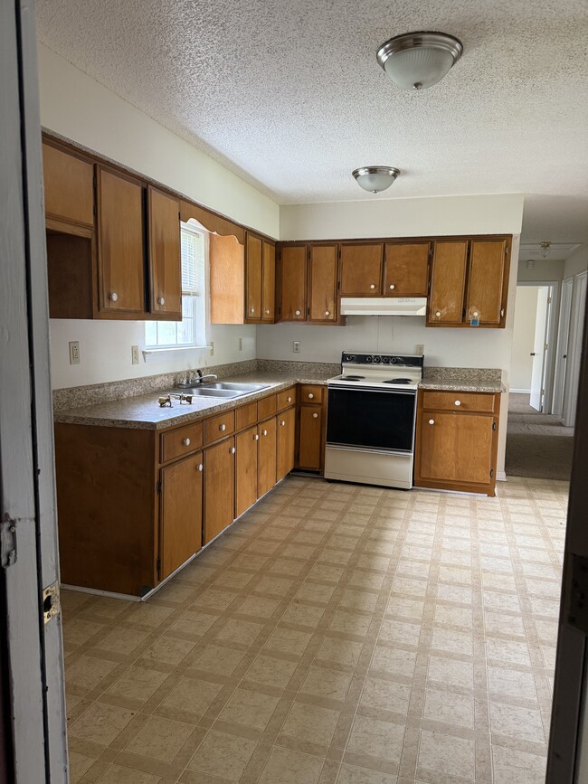 Building Photo - 703 Flamingo Dr