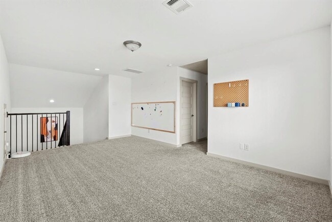 Building Photo - 29627 Ella Larchmont Ct