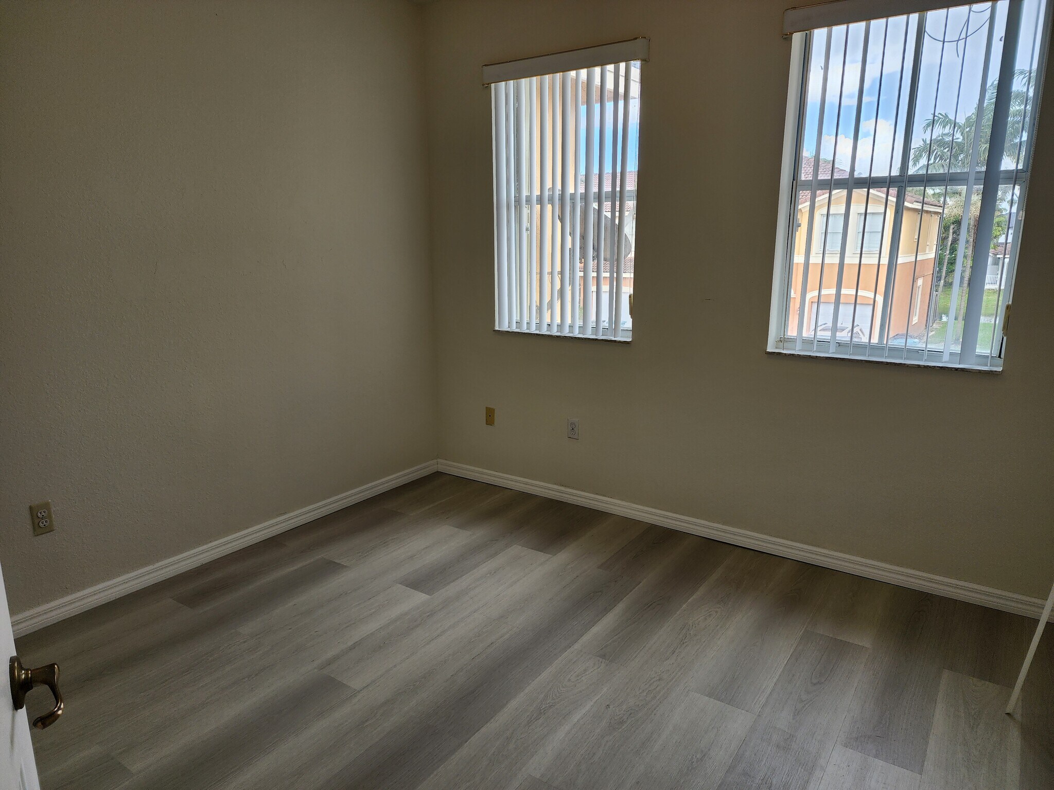 Building Photo - 10831 SW 240th Ln