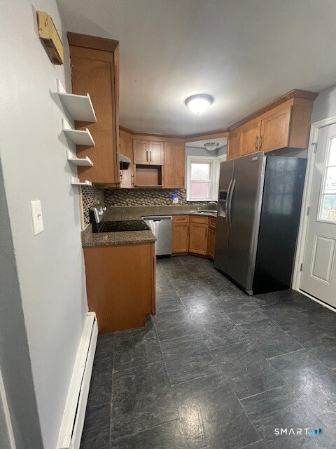 Building Photo - 16 Bluff Rd