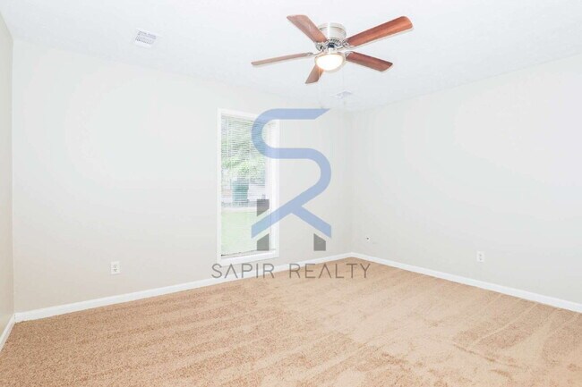 Building Photo - A Peaceful Woodland Retreat – 3BR/2BA Home in Jonesboro