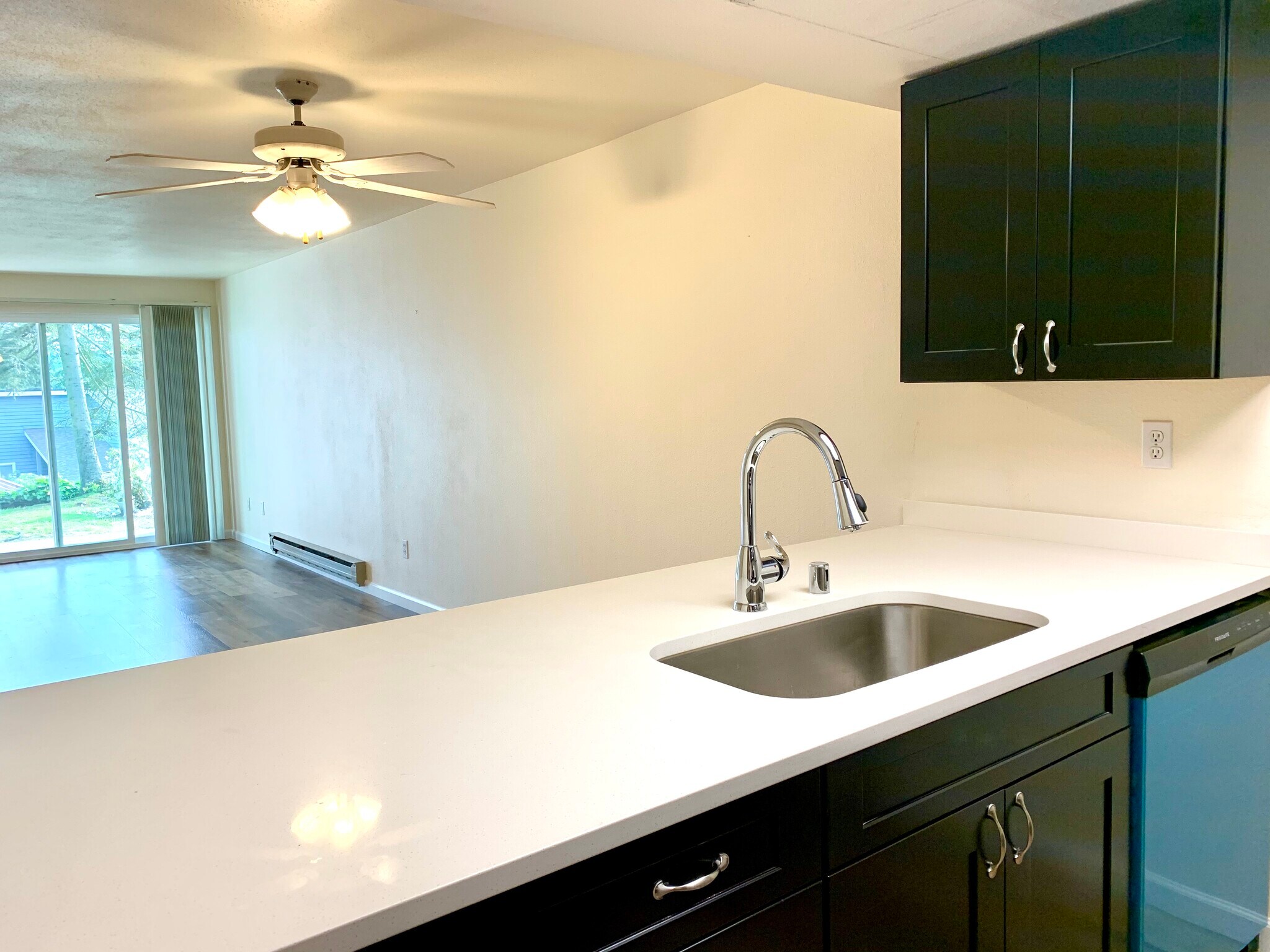 Building Photo - 9350 Redmond Woodinville Rd NE