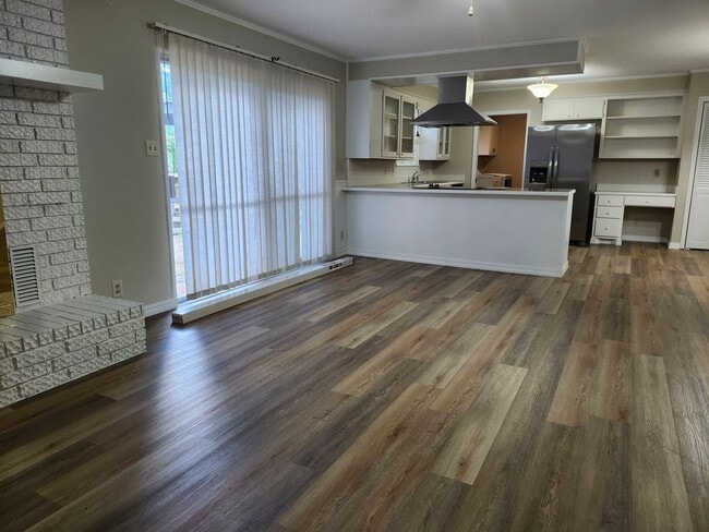 Building Photo - 1810 W 3rd Ct