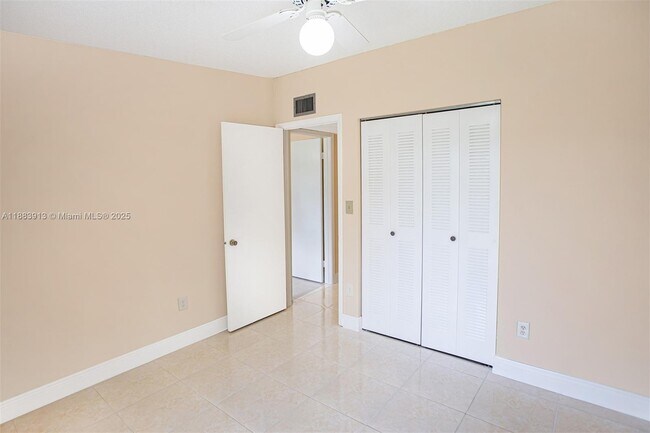 Building Photo - 9711 W McNab Rd