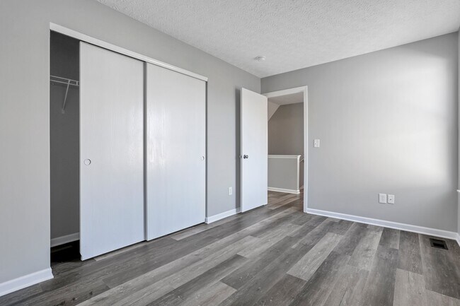 Building Photo - 8340 Crete Ln