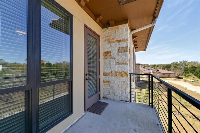 Building Photo - 104 Bella Toscana Ave