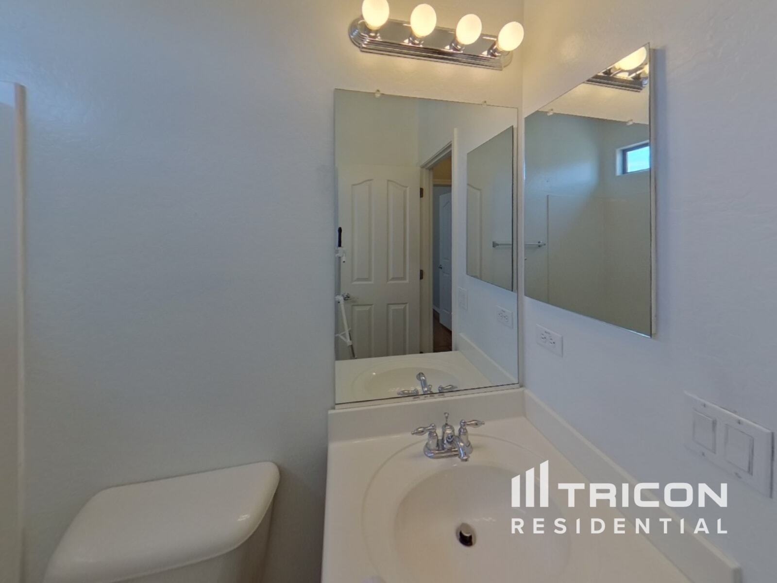 Building Photo - 36331 W Vera Cruz Dr