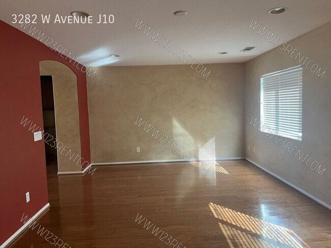 Building Photo - 3282 W Ave J 10
