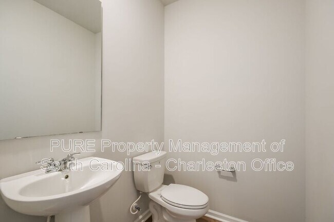 Building Photo - 104 Bay Eddy Ct