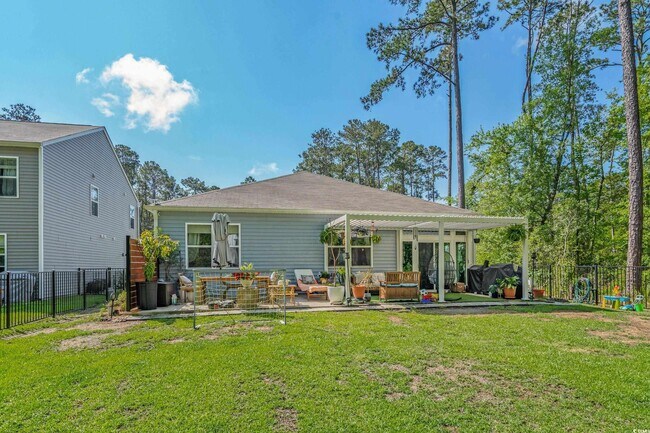 Building Photo - 1011 Maxwell Dr