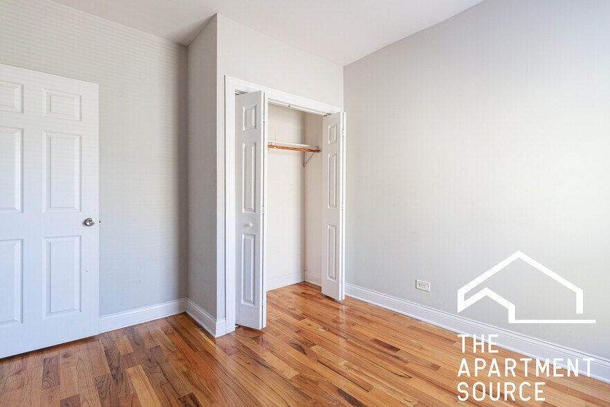 Building Photo - 630 W Cornelia Ave