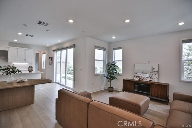 Building Photo - 187 Junco