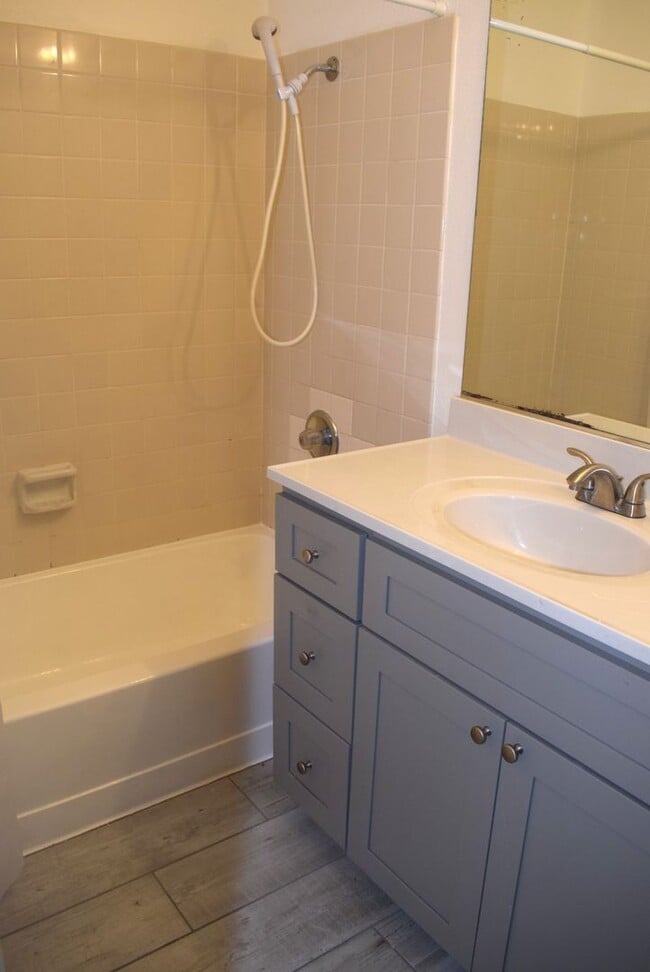 Building Photo - 8165 La Almendra Way