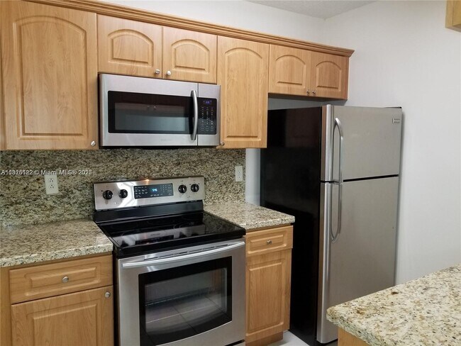 Building Photo - 7141 SW 129th Ave
