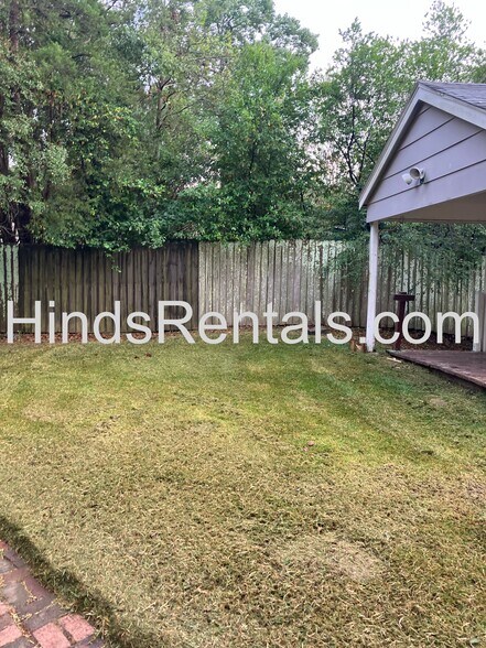 Building Photo - 1110 Quinn St