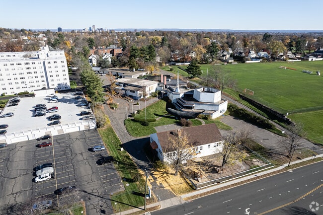 Building Photo - One West Hartford