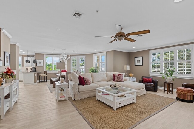 Building Photo - 1970 S Dixie Hwy