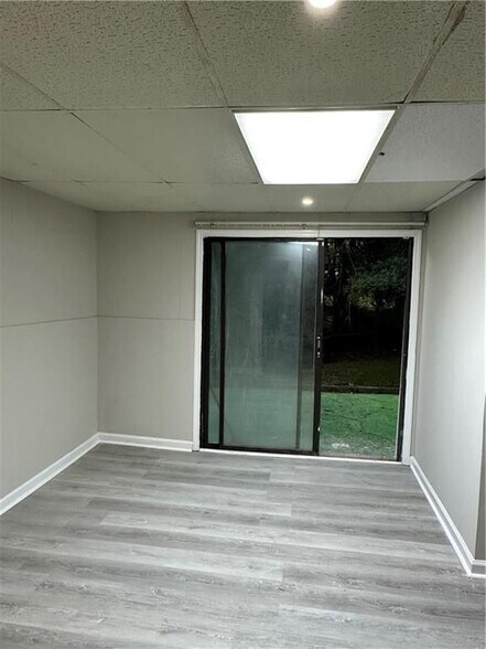 Building Photo - 422 Emmett St