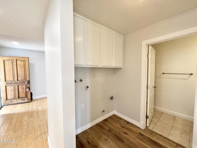 Building Photo - 864 Dunes St