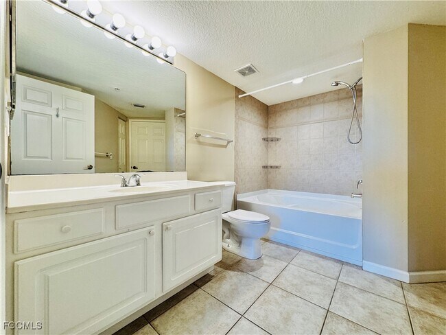 Building Photo - 4105 Residence Drive