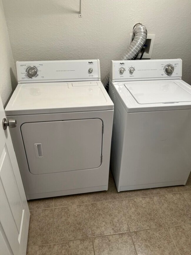 Building Photo - The Porches of Deep Creek Punta Gorda