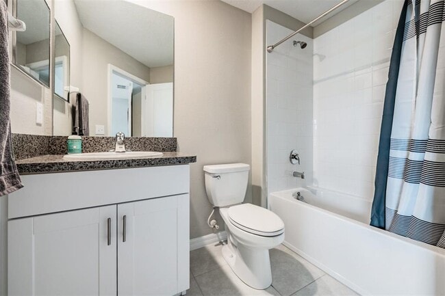Building Photo - 2166 Great Sapphire Ln