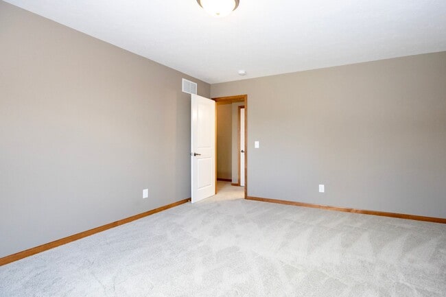 Building Photo - 2373 Canterbury Ln