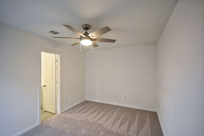Building Photo - 12127 Floral Blossom