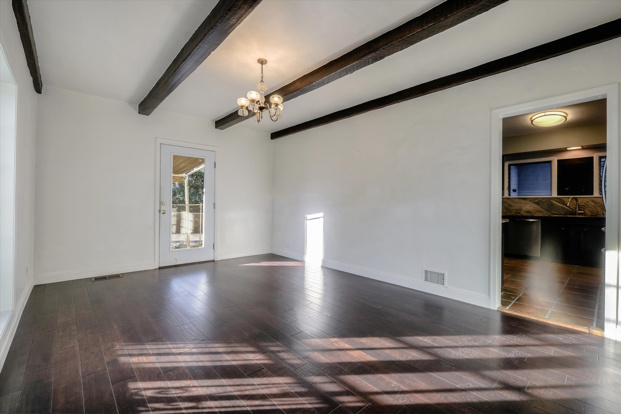 Building Photo - 366 S Crescent Heights Blvd
