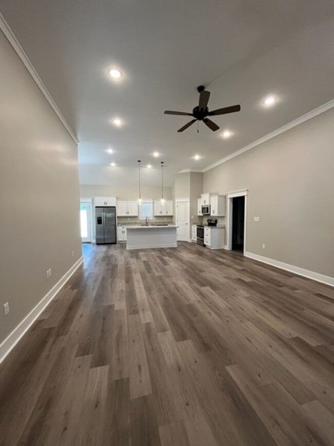 Building Photo - NEW 3 Bed / 2 Bath in Edgemont Subdivision