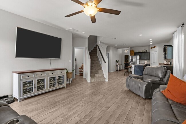 Building Photo - 7418 Horton Ranch Rd