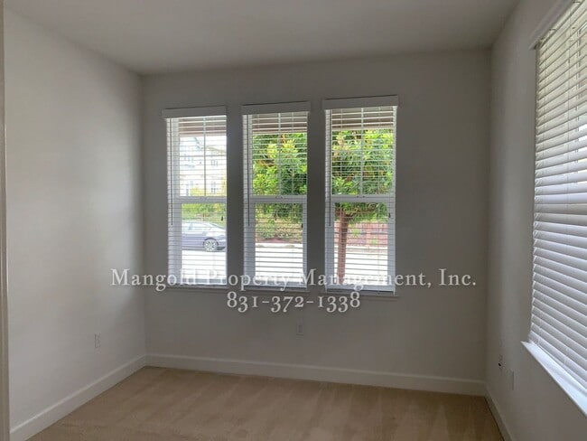 Building Photo - 2726 Bungalow Dr