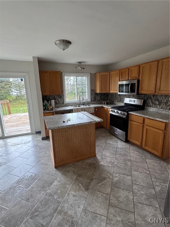 Building Photo - 8281 Dampier Cir