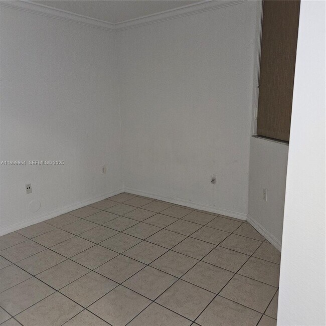 Building Photo - 8980 W Flagler St