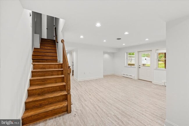 Building Photo - 6013 Selvyn Rd