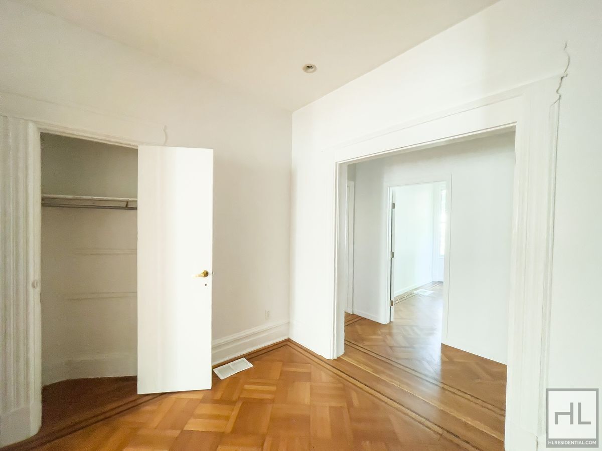 Building Photo - Crown Heights, Brooklyn – Spacious 4-Bedro...