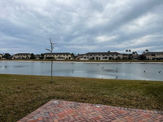 Building Photo - Move-in ready townhome in Verona Trace! This newer 3BR/3BA home!!!