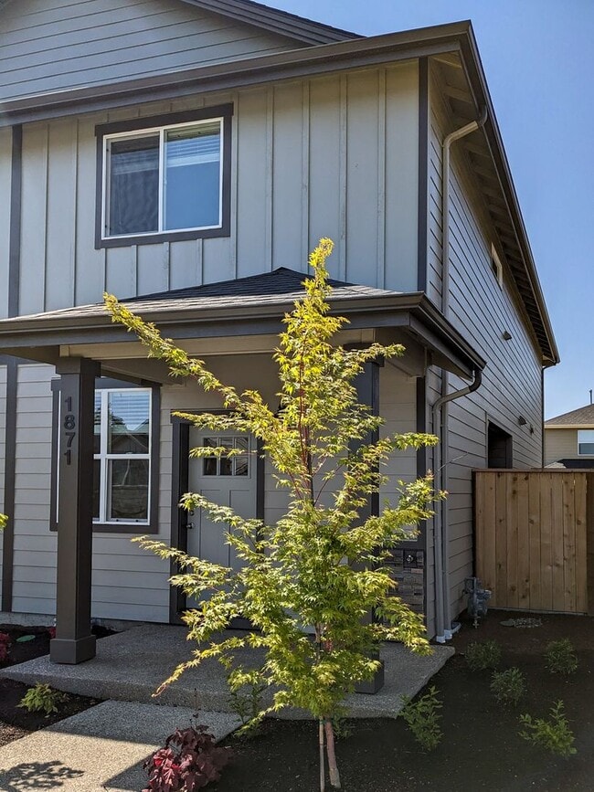 Building Photo - 1871 SE Mulberry Ave