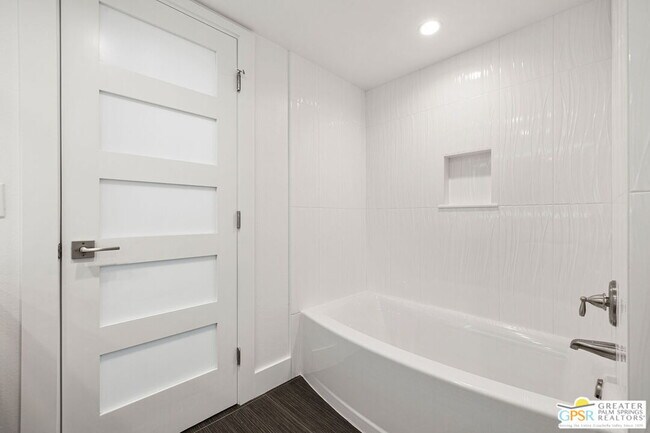 Building Photo - 73552 Feather Trail