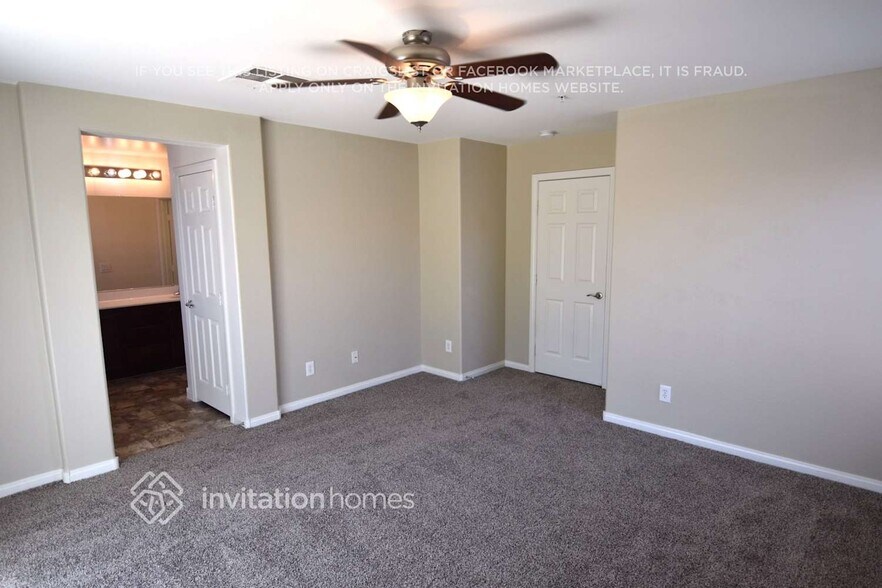Building Photo - 644 Desert Passage St