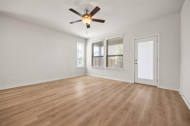 Building Photo - 2500 Forest Creek Dr