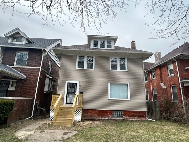 Building Photo - 81 Woodland St