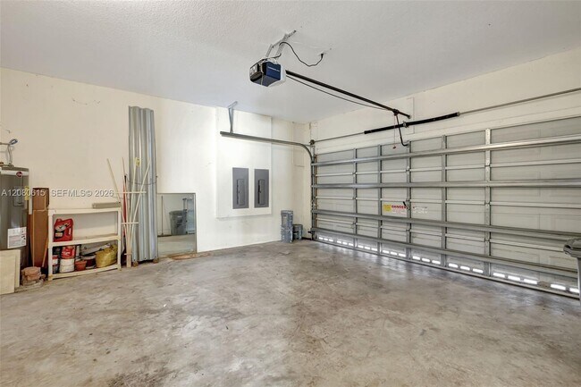 Building Photo - 8481 Siciliano St