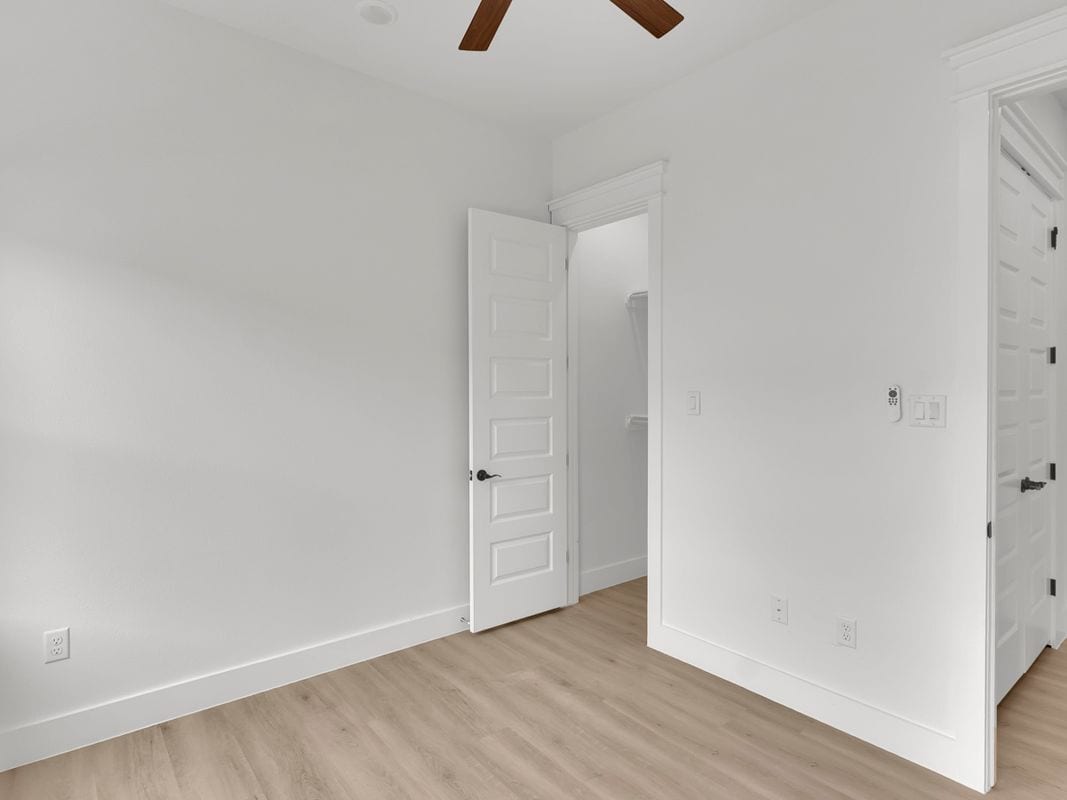 Building Photo - 1311 E 33rd St