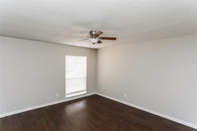 Building Photo - 710 Bluebonnet Dr